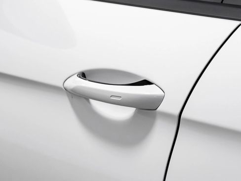 Used 2019 Porsche Panamera image 37