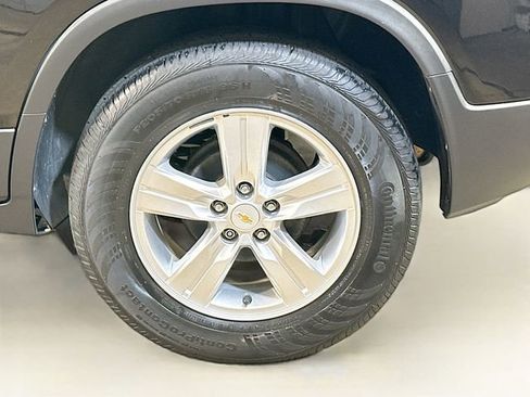Used 2019 Chevrolet Trax LT w/ LT Convenience Package FWD image 6