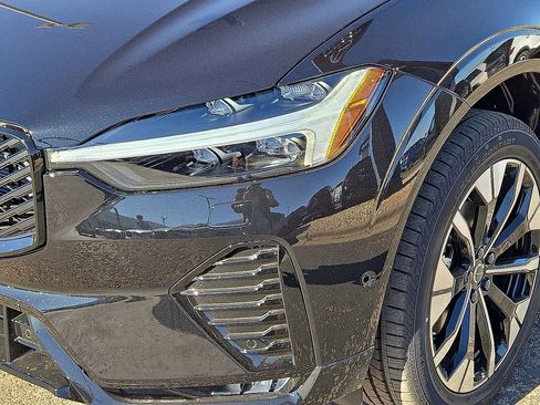 New 2026 Volvo XC60 B5 Plus w/ Protection Package Premier image 9