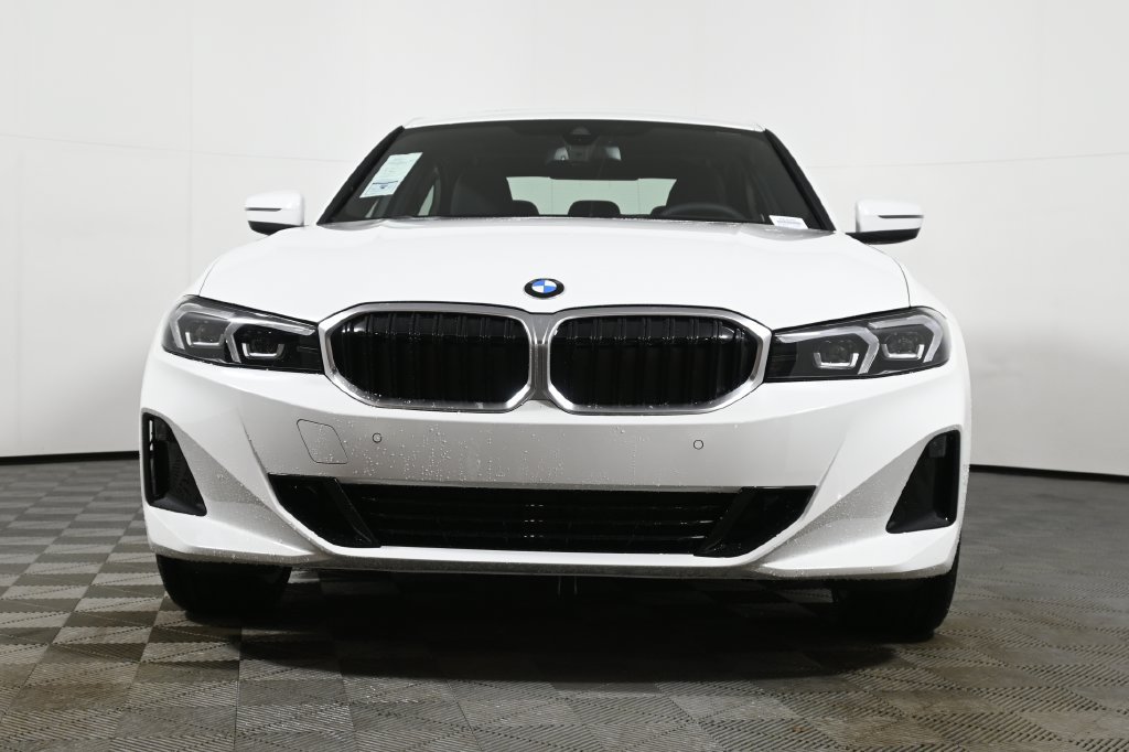 Used 2026 BMW 330i xDrive Sedan w/ Premium Package AWD/4WD image 10