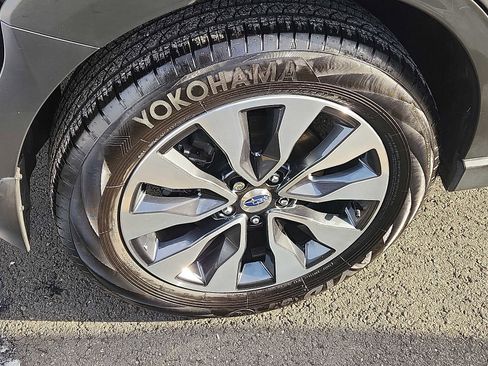 Used 2023 Subaru Outback Touring image 7