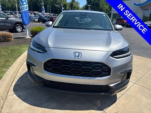 Used 2024 Honda HR-V LX image 2