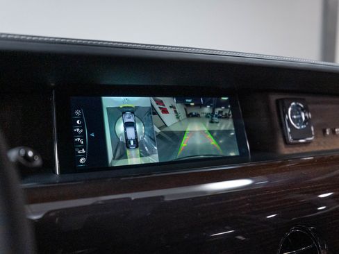 Used 2024 Rolls-Royce Phantom Sedan w/ The Phantom Package RWD image 74