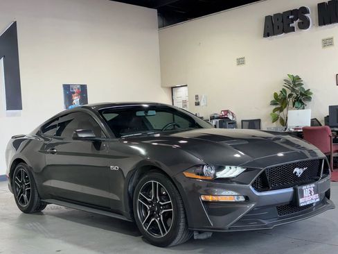 Used 2020 Ford Mustang GT RWD image 3