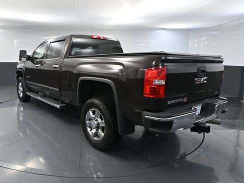 Used 2018 GMC Sierra 3500 SLT w/ Duramax Plus Package image 9