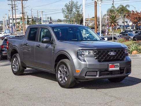 Used 2025 Ford Maverick XLT w/ Equipment Group 302A image 3