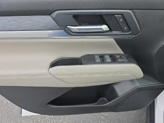 Certified 2025 GMC Terrain Elevation AWD/4WD image 11