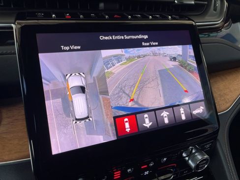 Used 2023 Jeep Grand Cherokee Summit image 35