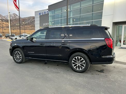 Certified 2025 Ford Expedition Max Platinum image 13