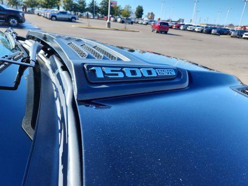 Used 2020 RAM 1500 Laramie w/ Sport Appearance Package image 10