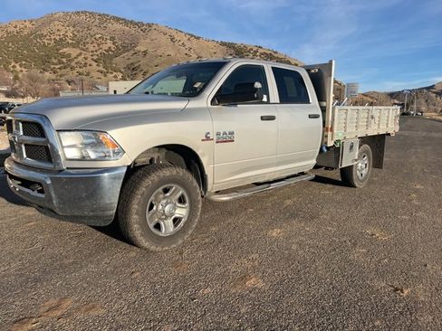 Used 2017 RAM 3500 Tradesman w/ Chrome Appearance Group image 5