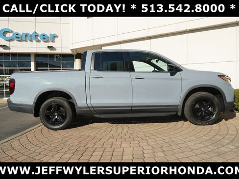 Used 2022 Honda Ridgeline Black Edition image 2