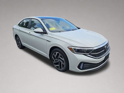 Used 2023 Volkswagen Jetta SEL FWD image 1