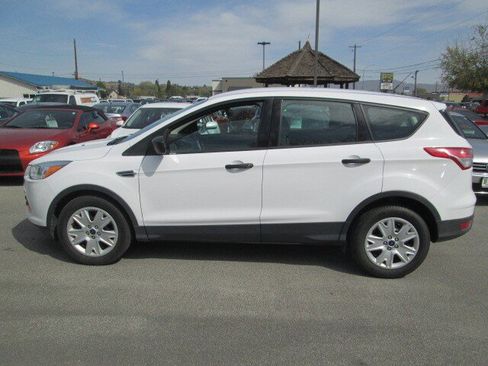 Used 2016 Ford Escape S FWD image 2