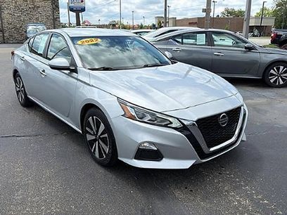 Used 2022 Nissan Altima 2.5 SV