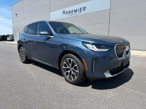 Used 2026 BMW X3 xDrive30i w/ Premium Package AWD/4WD image 2