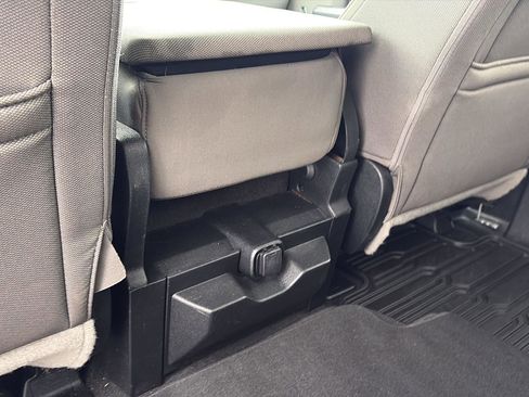 Used 2019 Ford F250 XLT w/ XLT Value Package image 19