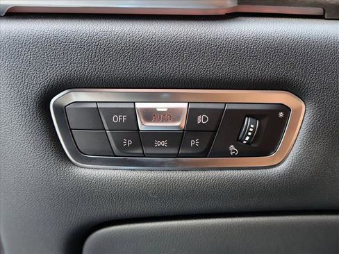 Used 2023 BMW X5 xDrive40i w/ Luxury Seating Package AWD/4WD image 15
