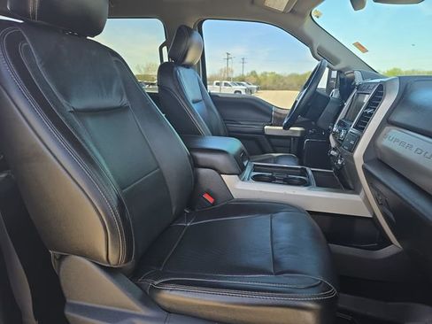 Used 2019 Ford F250 Lariat w/ Lariat Ultimate Package image 10