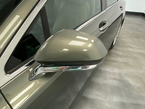 Used 2017 Lincoln MKZ Reserve image 12