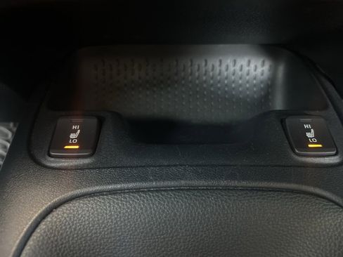 Used 2021 Toyota Corolla XSE image 19