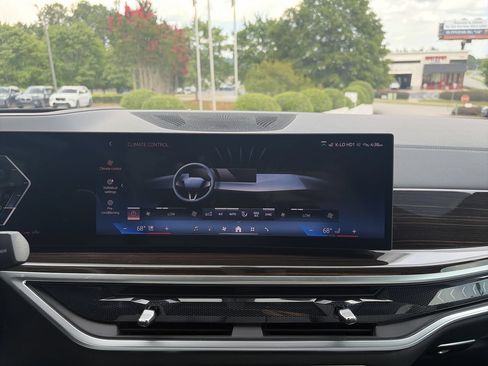 Used 2024 BMW X5 xDrive40i w/ Premium Package AWD/4WD image 27