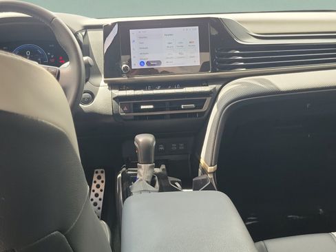 Used 2025 Toyota Camry LE FWD image 13