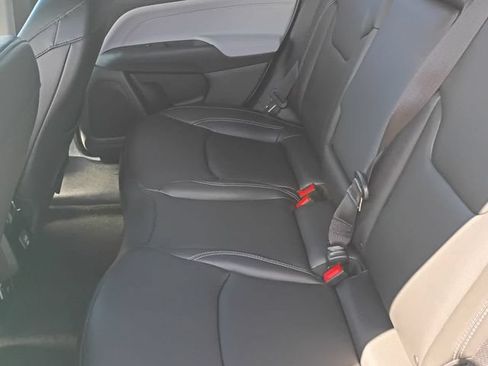 Used 2026 Jeep Compass Limited AWD/4WD image 12