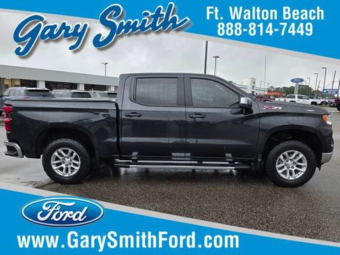 Used 2024 Chevrolet Silverado 1500 LT AWD/4WD image 1