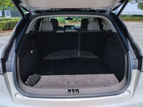 Used 2021 Lincoln Nautilus FWD w/ Equipment Group 101A image 13