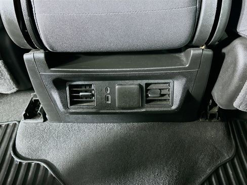 Used 2024 Chevrolet Silverado 1500 LT image 26