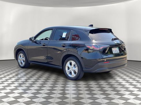 Certified 2024 Honda HR-V LX image 4