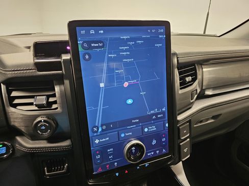 Used 2024 Ford F150 Lightning Flash image 26