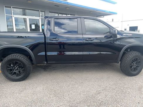 Used 2025 Chevrolet Silverado 1500 ZR2 w/ Technology Package AWD/4WD image 6
