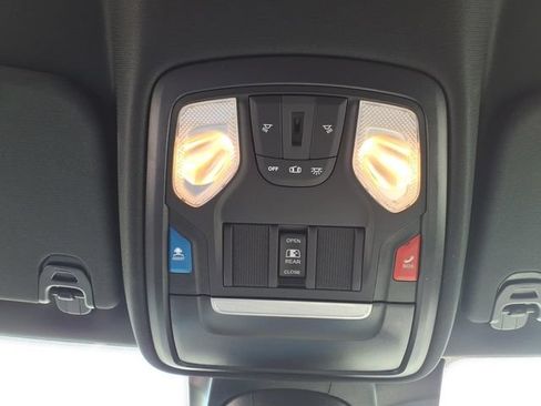Used 2023 RAM 1500 Big Horn AWD/4WD image 24