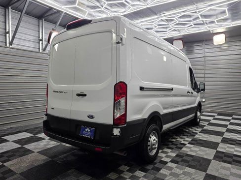 Used 2023 Ford Transit 250 Medium Roof AWD image 6