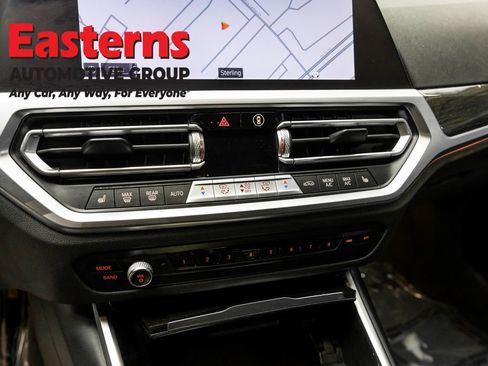 Used 2022 BMW 330i xDrive Sedan w/ M Sport Package image 21