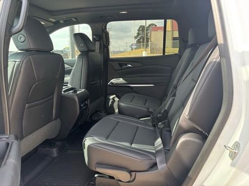 New 2026 Chevrolet Traverse LT w/ Sun and Wheel Package image 12