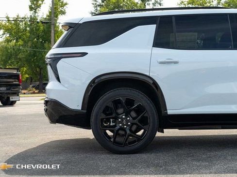 New 2026 Chevrolet Traverse RS image 5