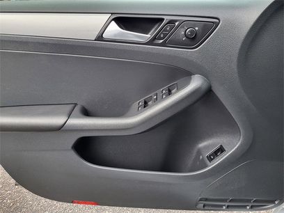 Used 2017 Volkswagen Jetta SE