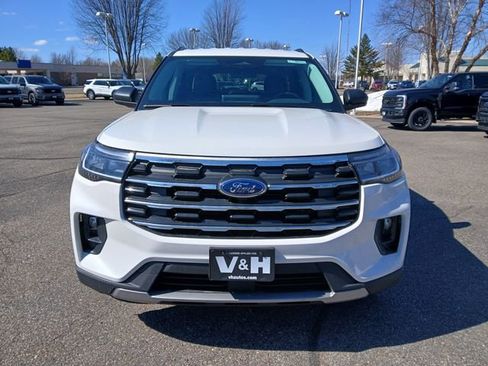 New 2026 Ford Explorer Active AWD/4WD image 2