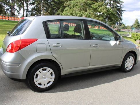 Used 2012 Nissan Versa 1.8 S image 3