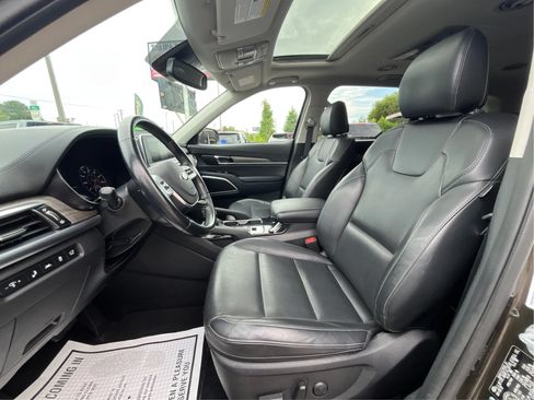 Used 2021 Kia Telluride EX AWD/4WD image 12