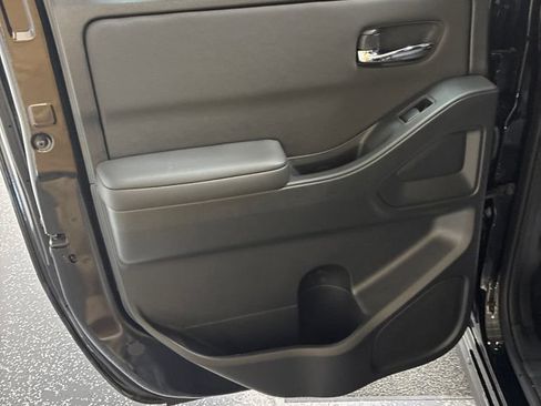 Used 2024 Nissan Frontier SV w/ Hardbody Edition AWD/4WD image 19