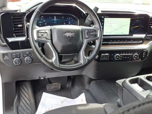 Certified 2024 Chevrolet Silverado 1500 RST AWD/4WD image 15