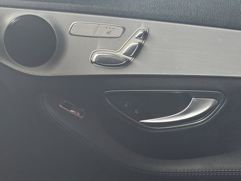 Used 2019 Mercedes-Benz C 300 Sedan image 30