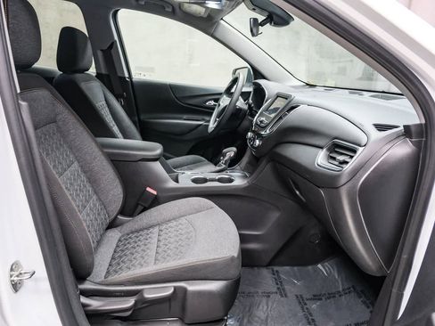 Used 2023 Chevrolet Equinox LT image 17