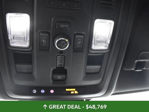 Used 2023 Chevrolet Tahoe High Country w/ Premium Package 2 AWD/4WD image 33