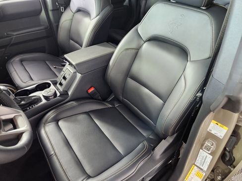 New 2026 Ford Bronco Badlands image 12