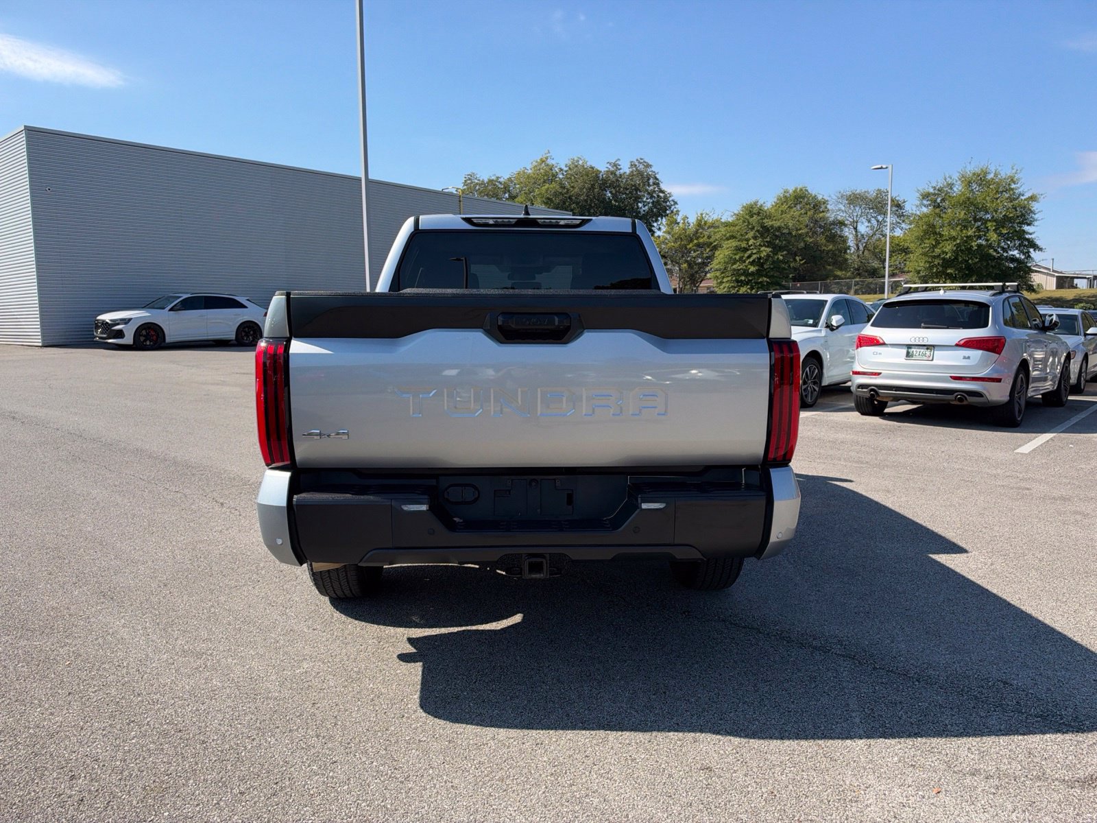 Used 2023 Toyota Tundra SR5 w/ SR5 Convenience Package AWD/4WD image 6